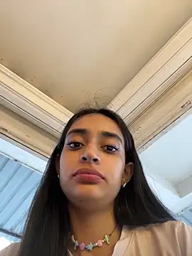 Snapshot of leilani_X chatting on June 5, 2026, 1:28 pm leilani X online show from June 5, 2026, 1:28 pm