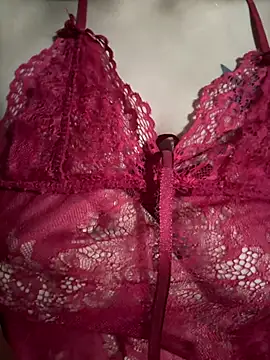 Snapshot of Weter_squirt77 chatting on March 24, 2026, 6:24 pm Weter squirt77 online show from March 24, 2026, 6:24 pm