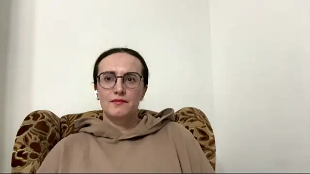 SofiaTease online show from March 17, 2026, 4:43 pm