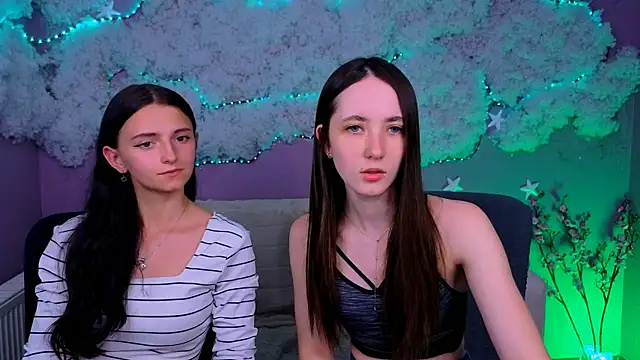 Snapshot of bella_dorn chatting on May 29, 2026, 8:40 pm bella dorn online show from May 29, 2026, 8:40 pm