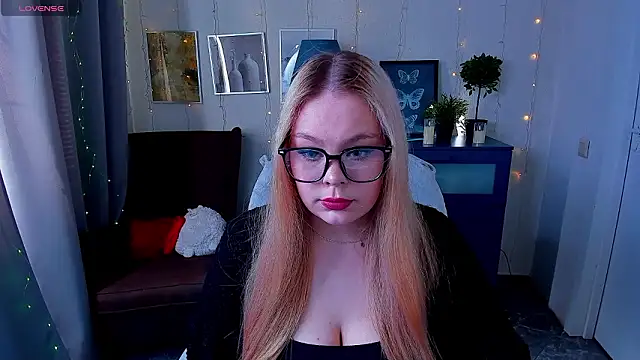 AmeliaMerris online show from March 13, 2026, 10:33 am