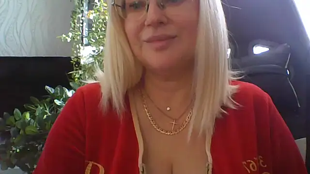 LianaSweetX online show from April 14, 2026, 6:08 am