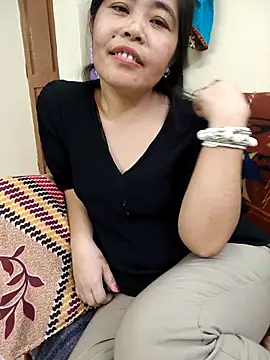 Manisha-Rai online show from April 10, 2026, 10:42 am