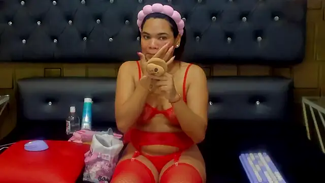 Snapshot of CaroBeltran chatting on June 6, 2026, 7:29 pm CaroBeltran online show from June 6, 2026, 7:29 pm