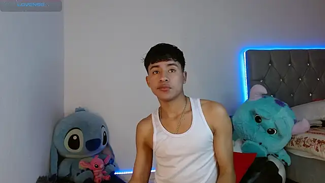 Snapshot of Sebas_fire4 chatting on March 15, 2026, 12:16 am Sebas fire4 online show from March 15, 2026, 12:16 am