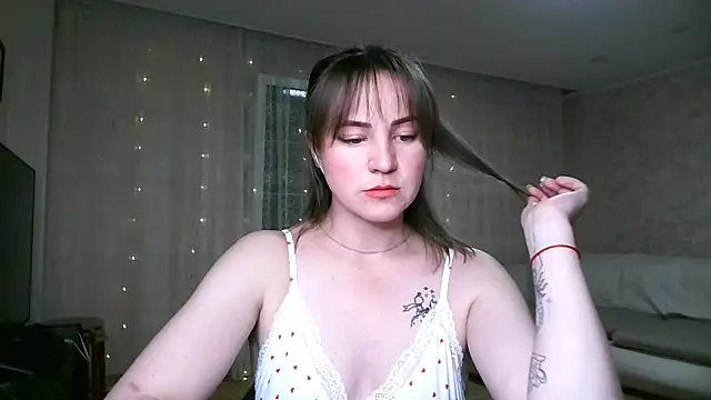 eliza sin online show from April 11, 2026, 7:51 pm