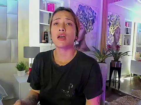 ZoeTaylorl online show from April 9, 2026, 1:05 pm