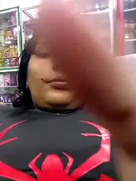 scarletth jhonsom1 online show from April 14, 2026, 3:23 am