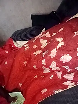 sweetchubbz online show from April 28, 2026, 7:02 am