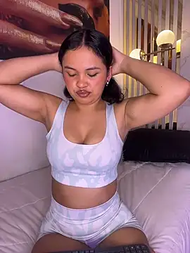 Catalinaa01 online show from April 28, 2026, 4:06 am