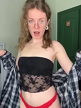 Hii Adel online show from March 18, 2026, 5:49 pm