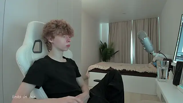 Wawesuc online show from April 13, 2026, 7:47 am