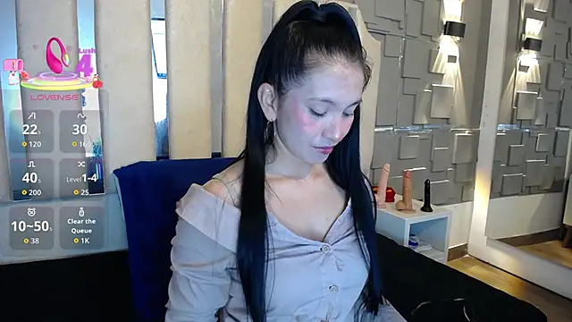 Chloe16  online show from May 8, 2026, 7:41 pm