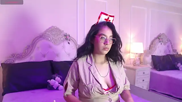 YayaQueen online show from March 30, 2026, 12:06 pm