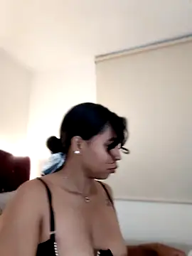 nathyjonees online show from June 2, 2026, 10:17 am