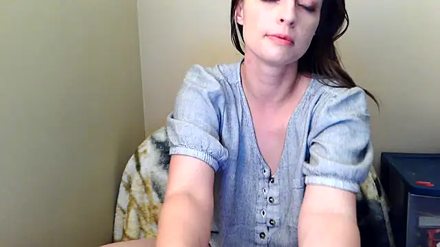 katmeowyou online show from April 20, 2026, 9:34 am