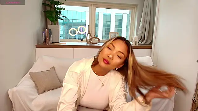 Debra Fox online show from March 11, 2026, 2:34 pm