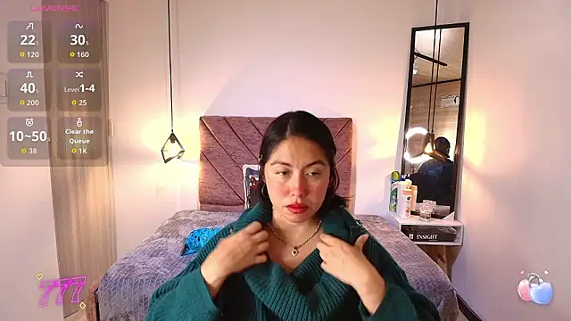 Snapshot of Amanda_Fox__ chatting on March 16, 2026, 7:40 pm Amanda Fox online show from March 16, 2026, 7:40 pm