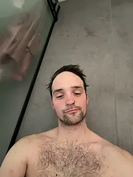 longfapper online show from March 13, 2026, 12:12 pm