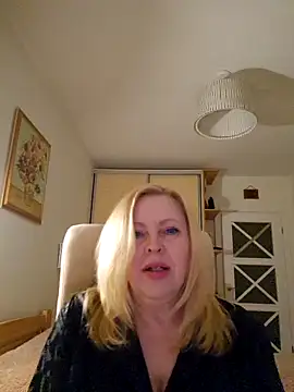 Snapshot of JanieLight53 chatting on March 24, 2026, 12:37 am JanieLight53 online show from March 24, 2026, 12:37 am