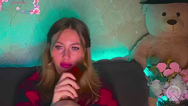 AngelEnigma online show from March 17, 2026, 3:33 am