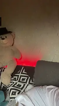 AngelEnigma online show from April 21, 2026, 1:42 am