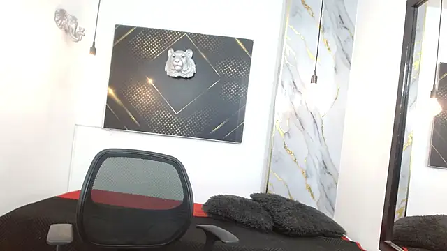 KingOfTemptation online show from April 6, 2026, 3:15 am