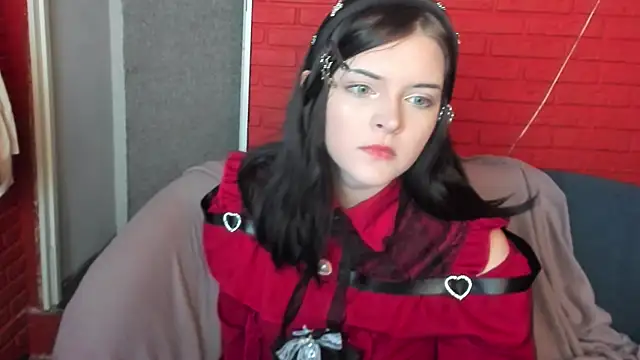 EsterTwilight online show from April 10, 2026, 3:50 pm