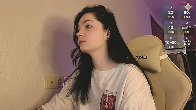 Luna Moon13 online show from April 10, 2026, 1:11 am