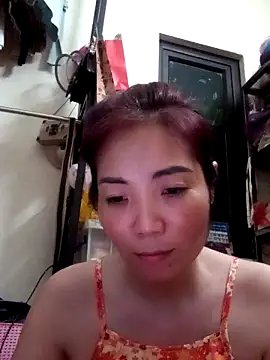 Snapshot of Miinn99 chatting on May 19, 2026, 1:39 pm Miinn99 online show from May 19, 2026, 1:39 pm