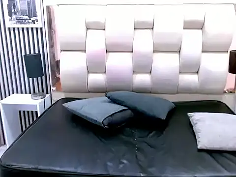 Alex Wolft online show from March 17, 2026, 11:46 am