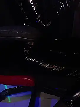 LadyIvanna online show from March 19, 2026, 5:39 pm