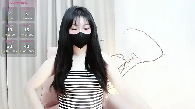 Sweet-Shuna online show from March 17, 2026, 1:43 am