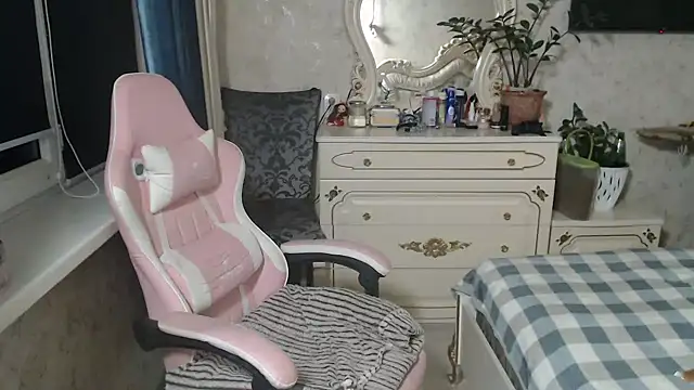 Sweet Lena7 online show from June 12, 2026, 3:55 pm