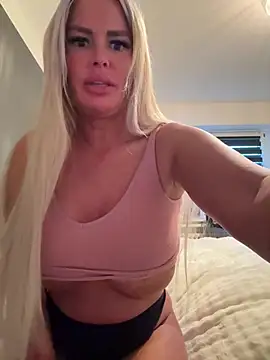 Snapshot of anna_kournikova chatting on April 29, 2026, 6:25 pm anna kournikova online show from April 29, 2026, 6:25 pm