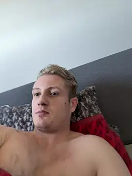 dirtyBent online show from April 22, 2026, 2:18 pm