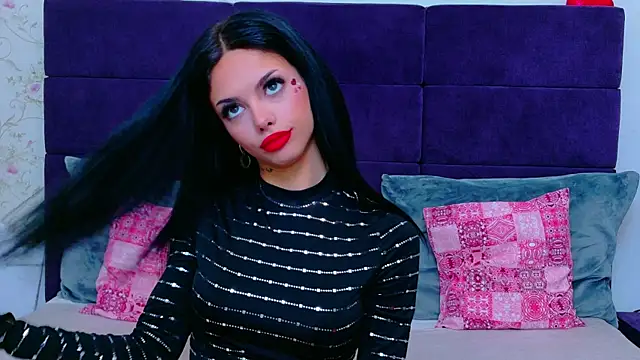 NataliaCroft online show from April 9, 2026, 2:22 pm