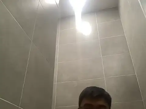 luoj686868 online show from March 15, 2026, 8:42 am