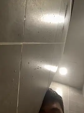 luoj686868 online show from March 20, 2026, 7:24 am