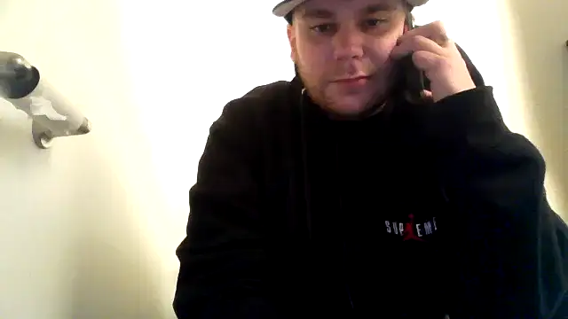 Snapshot of occasionalride1 chatting on June 9, 2026, 2:39 pm occasionalride1 online show from June 9, 2026, 2:39 pm