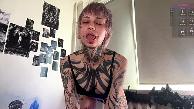 KizzieSherbert online show from June 7, 2026, 11:03 am