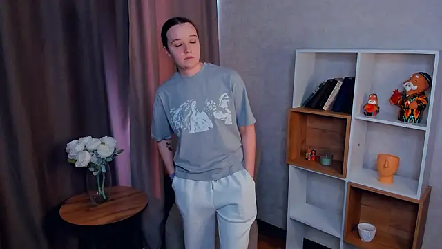 MikiBallance online show from March 10, 2026, 5:34 am