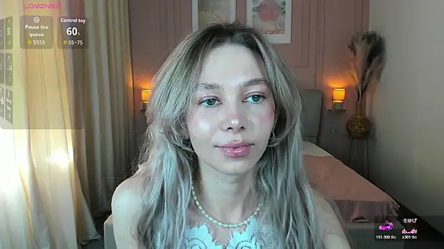 LuluAlis online show from March 22, 2026, 2:20 pm