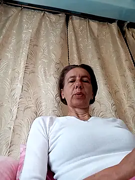 Tania9876 online show from May 31, 2026, 6:42 am