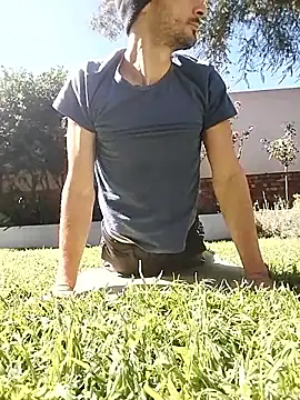 LiL-DRapXXX online show from May 8, 2026, 9:58 am