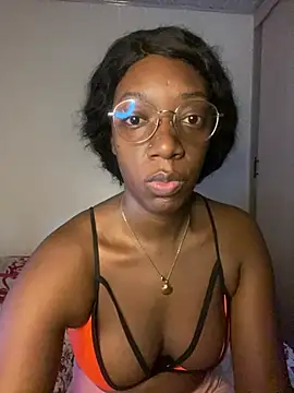 GaiaFiore online show from April 7, 2026, 9:32 am