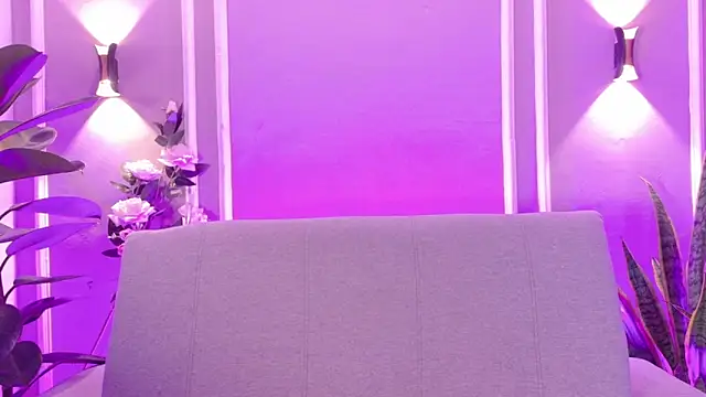 ZoeyMonroe  online show from May 23, 2026, 4:07 am