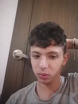 Daniel Roy online show from March 25, 2026, 9:21 pm