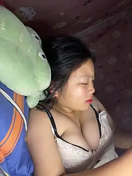 Herbe 01 online show from March 26, 2026, 8:03 pm