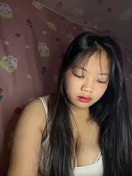 Herbe 01 online show from March 31, 2026, 10:43 pm